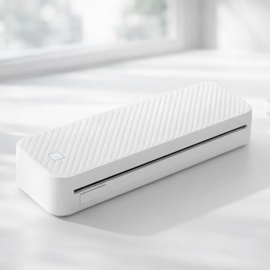 [blanc] Imprimante thermique portable A4 blanche PrintiFlow sans encre sur bureau lumineux